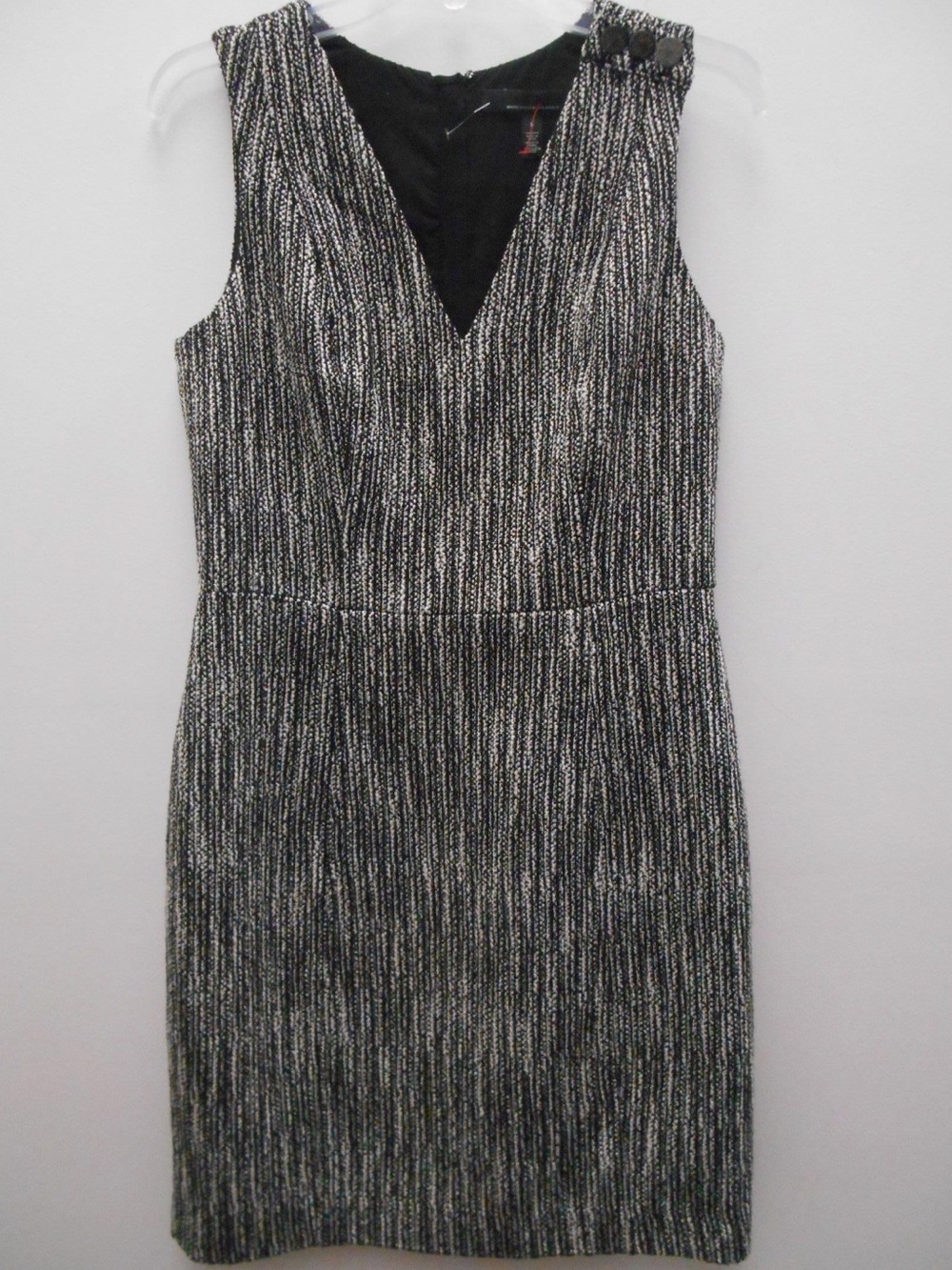 White House Black Market Black & White Textured V-Neck Sheath Dress
